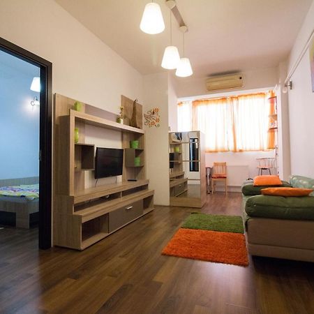 Intim Studio Flat Arad Bagian luar foto